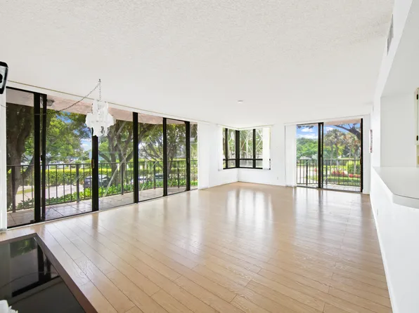 799 Jeffery Street #201, Boca Raton, FL 33487