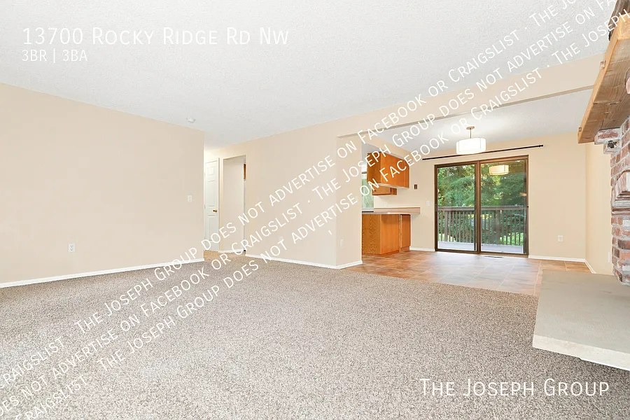 Wonderful 3-Bed Silverdale Home — Photo 4