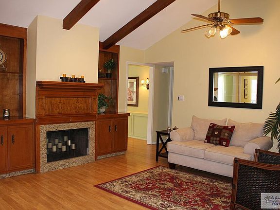 3rd image of 2805 Lazy Lake Dr