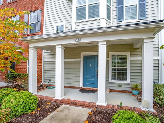 3rd image of 4136 Beckenham Blvd