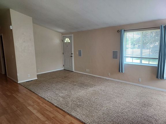 4th image of 802 Oakwood Dr