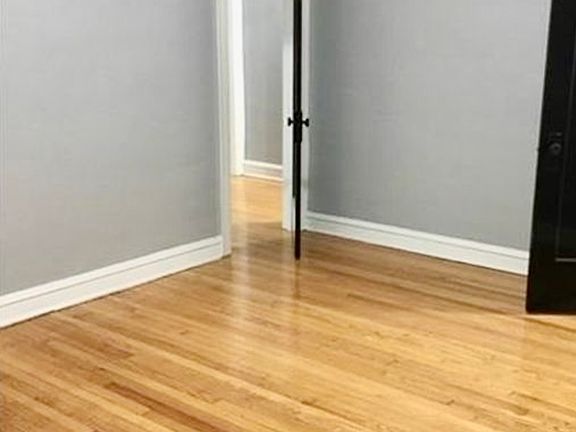 3rd image of 9420 S Laflin St #1S