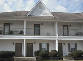 613 Mallory Ln APT 3B, Starkville, MS 39759