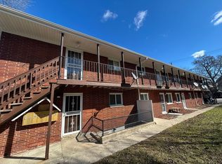 1422 S 7th St #8, Milwaukee, WI 53204