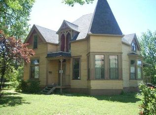 320 S 4th St, Ponca City, OK 74601