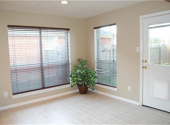 5th image of 7027 Atasca Creek Dr