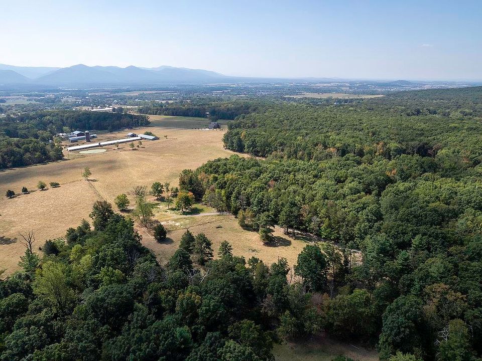 2nd image of 725 Bloomer Springs Rd