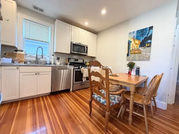 305 Highland Ave, Somerville, MA