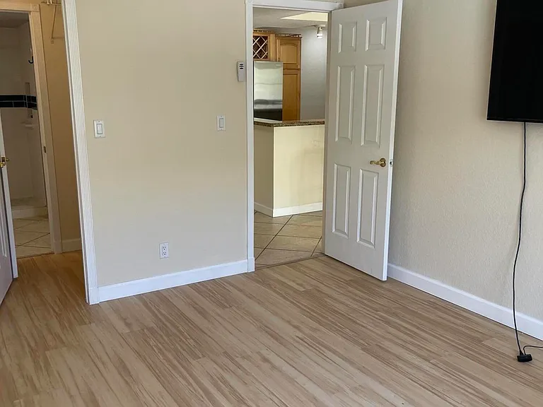1515 E Broward Blvd #221 — Photo 13