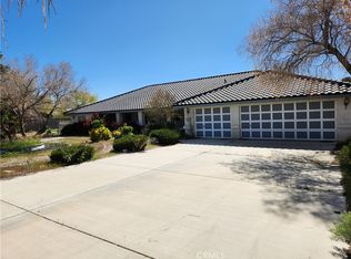 19345 Oneida Rd, Apple Valley, CA 92307