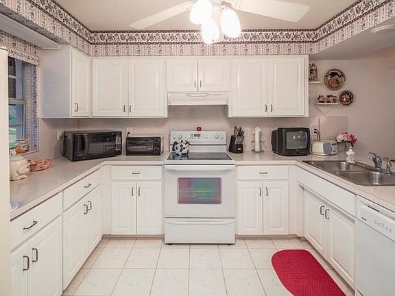5th image of 430 Gleneagles Ct