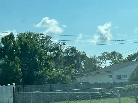 2nd image of 28 Chanel Dr