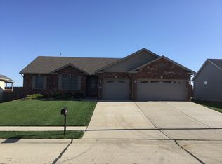 200 Shadowbrooke, Troy, IL 62294