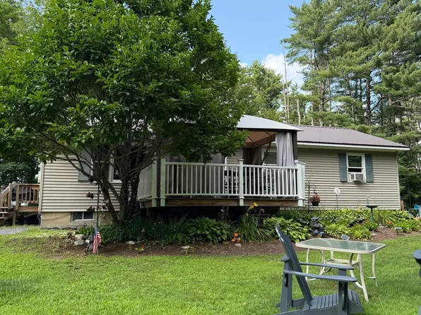 1696 VT Route 104 Route, Cambridge, VT 05444