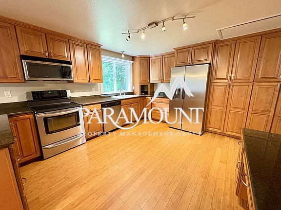 5th image of 5710 SE Woodland Ct