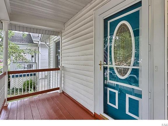 4th image of 6436 Hoffman Ave