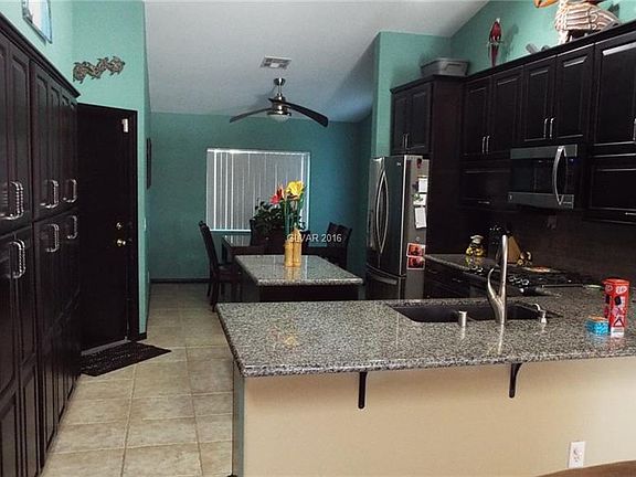 5th image of 3766 Waynesvill St