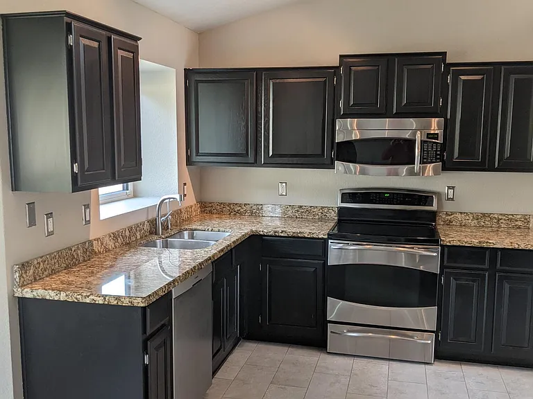 5708 E Angela Dr — Photo 11