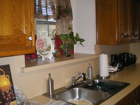 3rd image of 7228 Fuller Cir