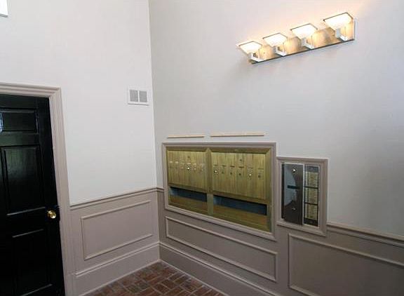 3rd image of 15631 Hedgeford Ct APT 19