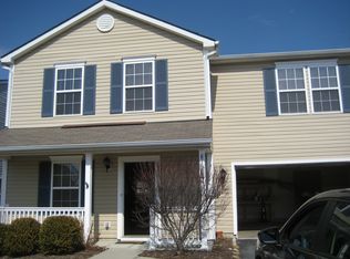 8128 Royal Elm Dr, Blacklick, OH 43004