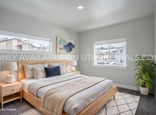 2424 E 6895 S APT 12, Salt Lake City, UT 84121