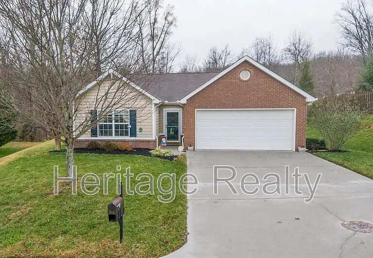 6515 Airtree Ln — Photo 1