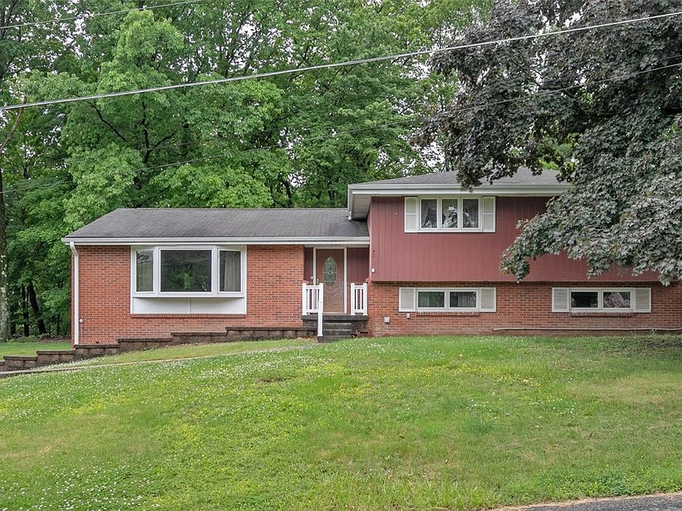 1st image of 3450 Woodland Dr