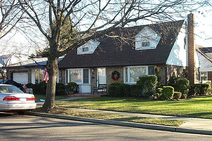 1st image of 2 Bixley Dr