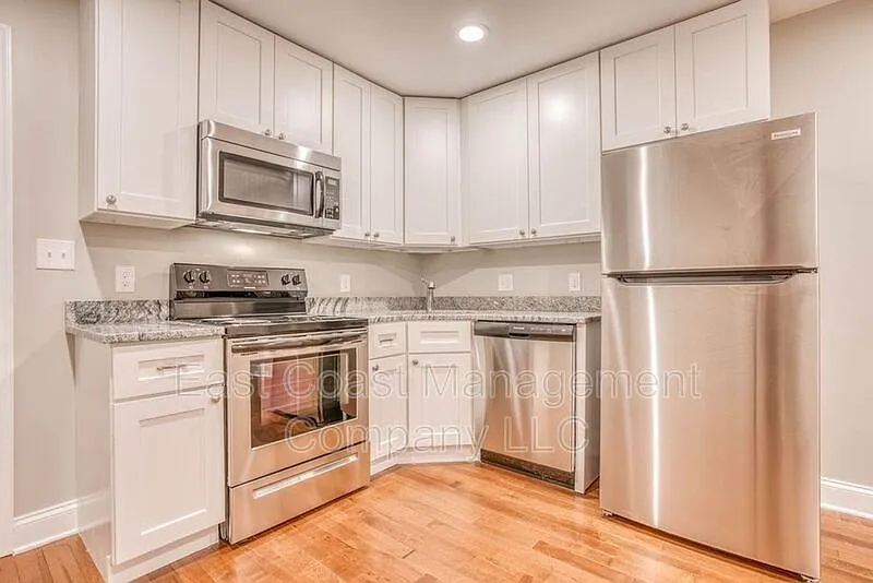Building Photo - 1623 E Baltimore St #3