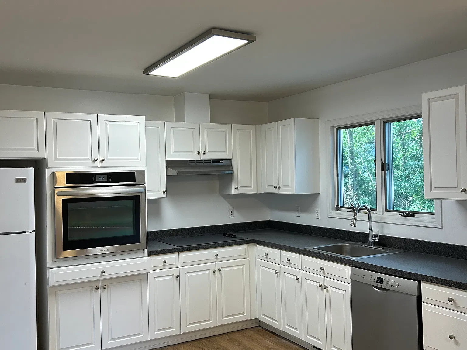 Beautiful 4 bedroom Home in Tiana Shores — Photo 4