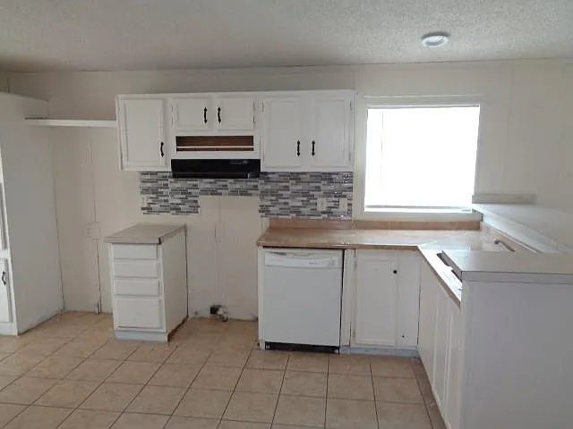 20323 Mountaindale Dr — Photo 3