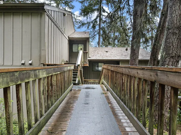 149 Treehill Loop, Eugene, OR 97405