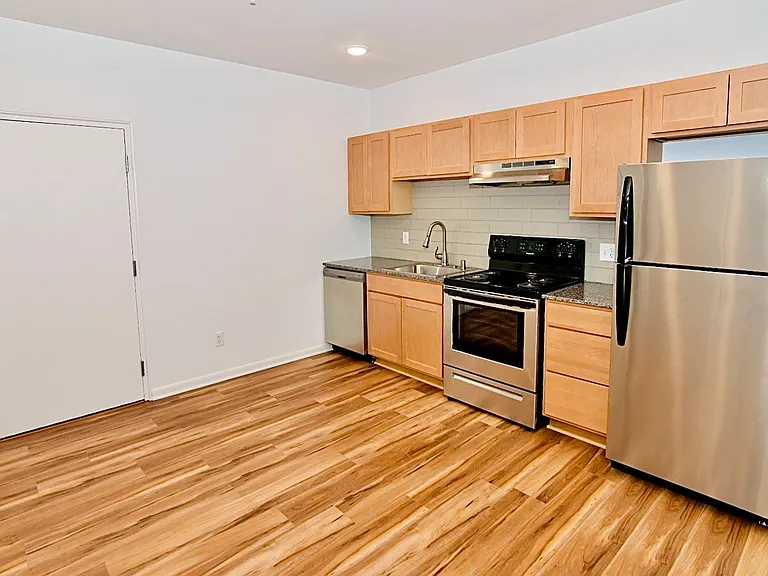 Stevens Square Apartments — Photo 32