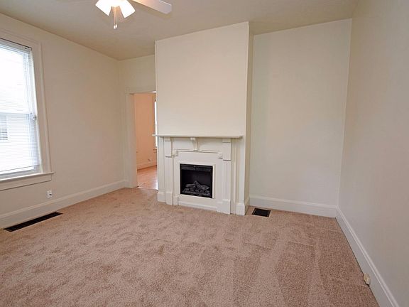 3rd image of 807 Prytania Ave