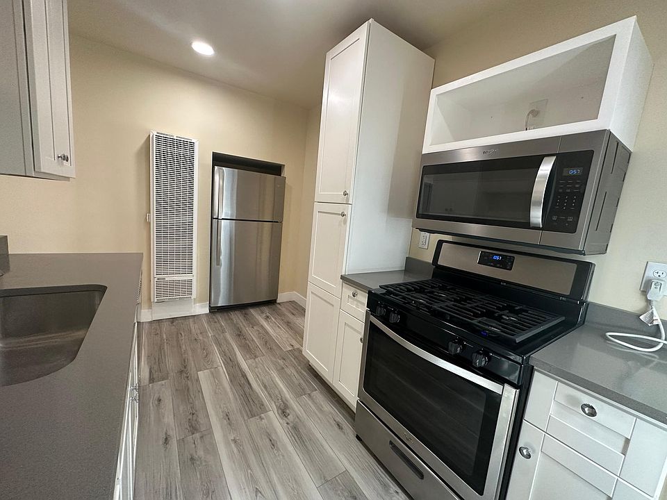 1st image of 817 S 500 E APT 3