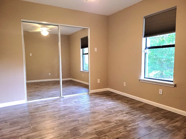 912 N Dove Rd — Photo 18