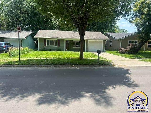 4th image of 328 Lyon St