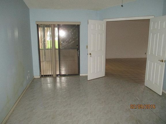 5th image of 5241 Helene Cir