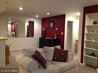 5th image of 3309 Sir Thomas Dr Unit 5-A-34