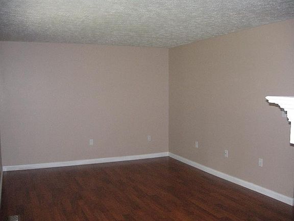 5th image of 12 Brookside St