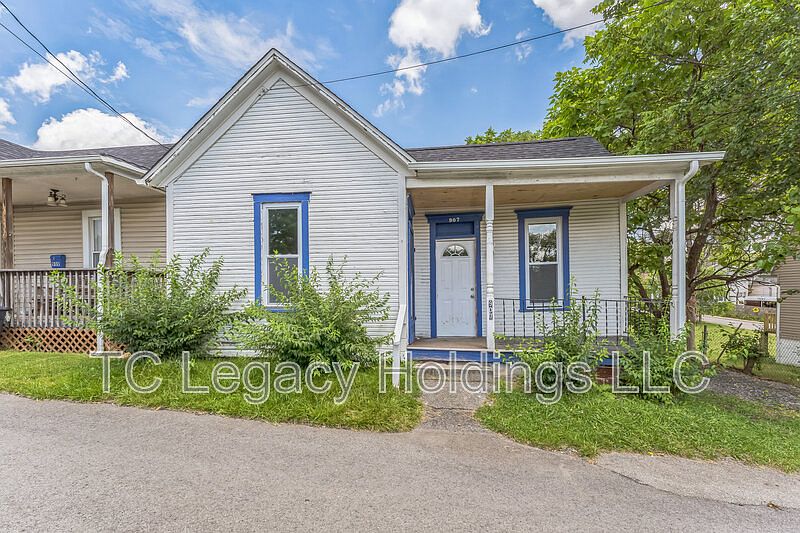 1st image of 907 Floral Ave