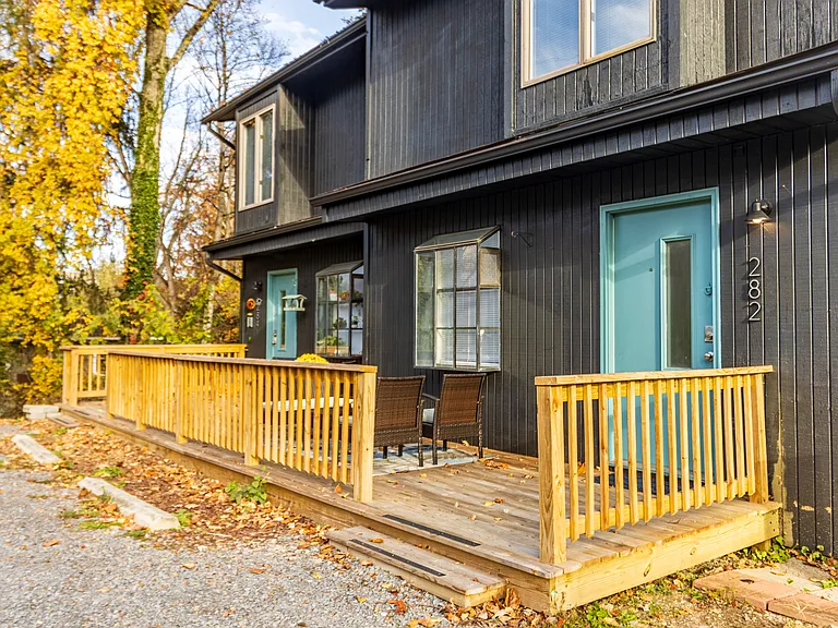 280 Randolph St — Photo 36