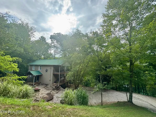 1031 Big Creek Rd, La Follette, TN 37766