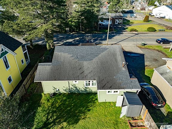 4th image of 4506 Pacific Way