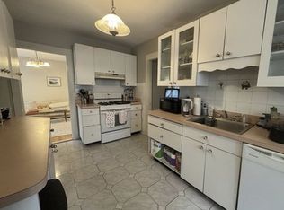 96 Heath St APT 1, Somerville, MA 02145