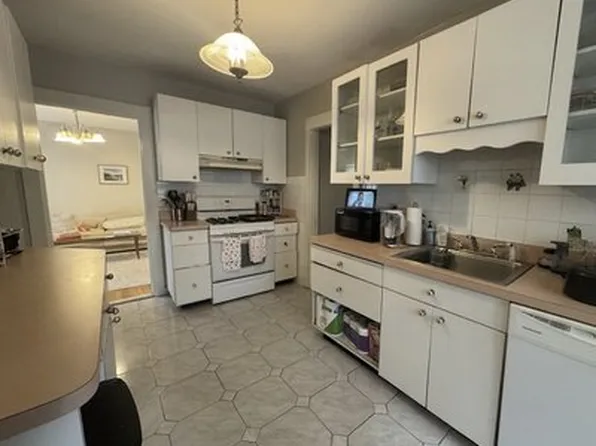 94 Heath St #1Z, Somerville, MA 02145
