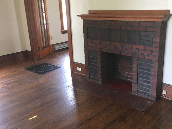 5th image of 629 Huntington Blvd NE