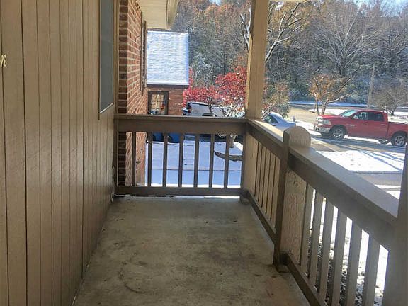 3rd image of 1307 Lynnwood Dr
