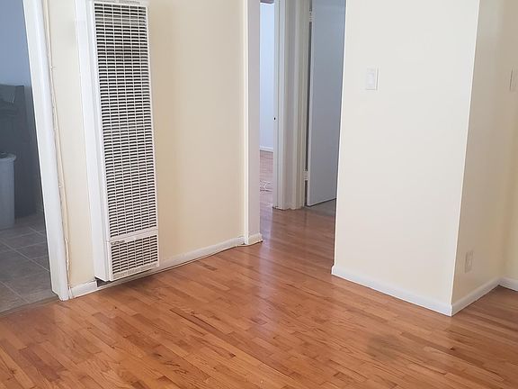 5th image of 617 Kew St APT 5